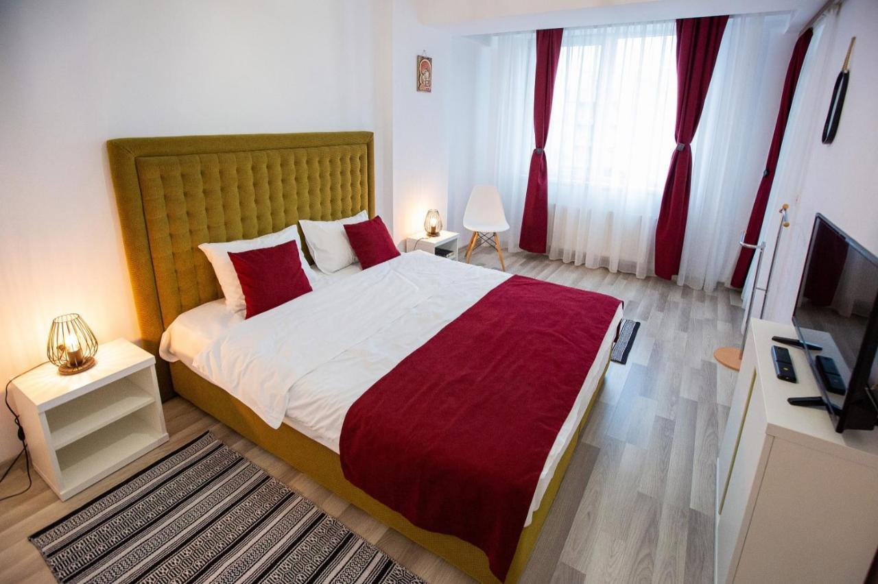 Elegance Apartment Summerland Mamaia Esterno foto