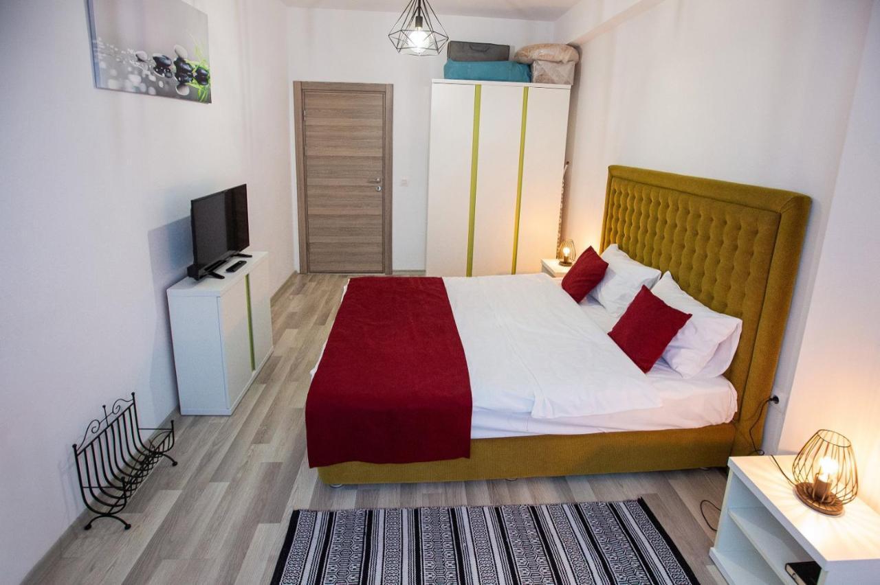 Elegance Apartment Summerland Mamaia Esterno foto